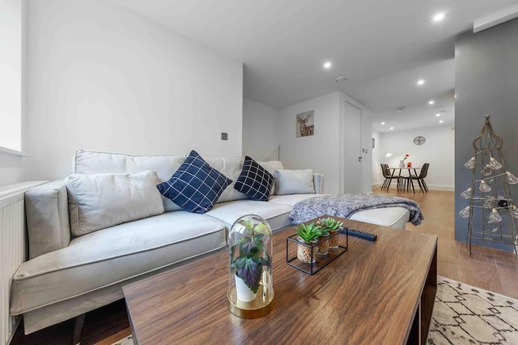 Holiday Home Sleep 8 Central London 9Elms المظهر الخارجي الصورة