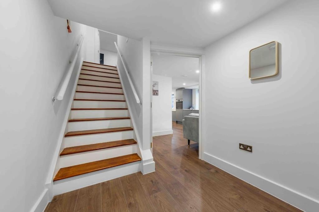 Holiday Home Sleep 8 Central London 9Elms المظهر الخارجي الصورة