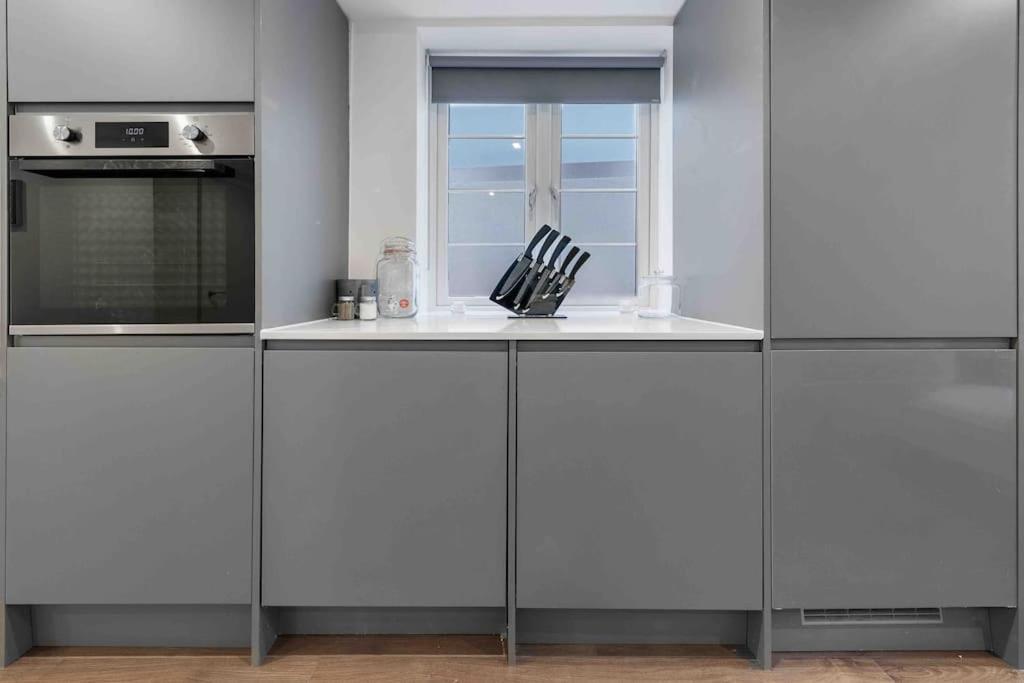 Holiday Home Sleep 8 Central London 9Elms المظهر الخارجي الصورة