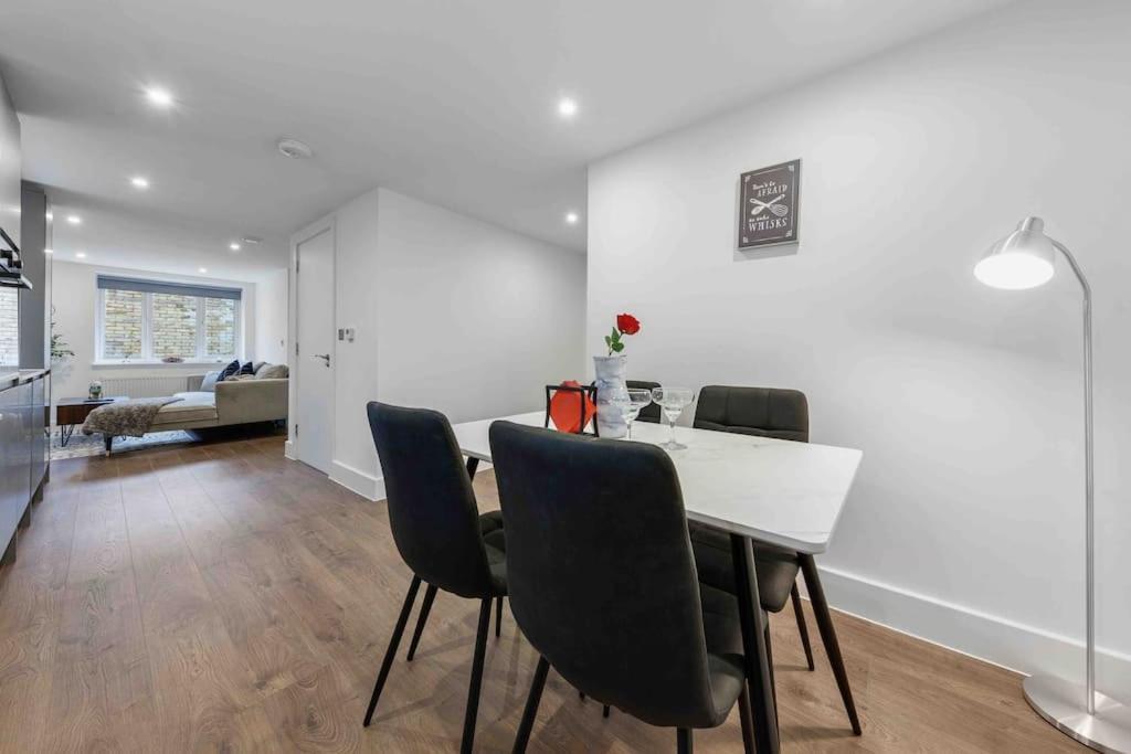 Holiday Home Sleep 8 Central London 9Elms المظهر الخارجي الصورة